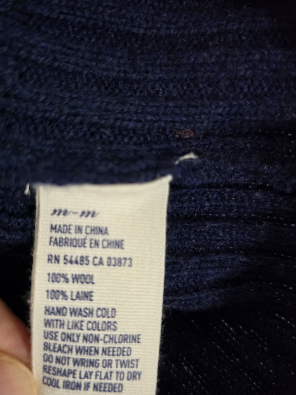 NWT American Eagle Navy Crewneck Wool Sweater Lavender Fair Isle Yoke MEDIUM - Picture 8 of 12